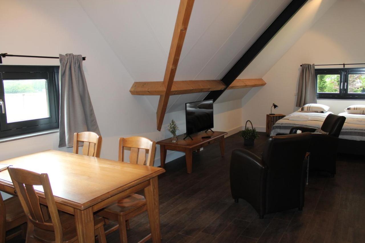 De Weije Wereld Bed & Breakfast Sint-Oedenrode Exterior photo